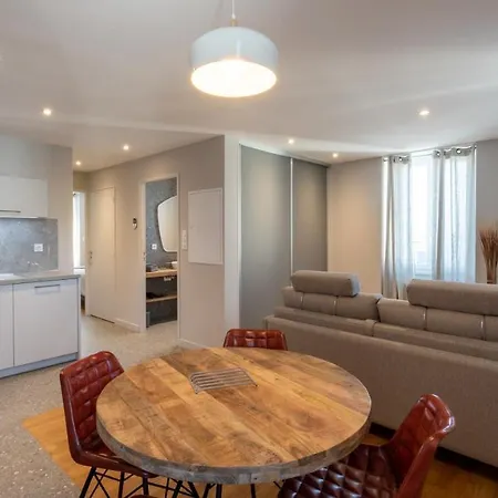 L'aubrac, T2 Classe Meuble De Tourisme Rodez