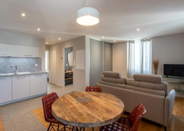 L'aubrac, T2 Classe Meuble De Tourisme Rodez