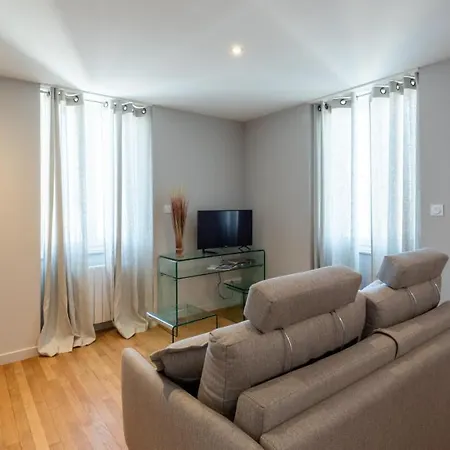 Apartment L'aubrac, T2 Classe Meuble De Tourisme Rodez